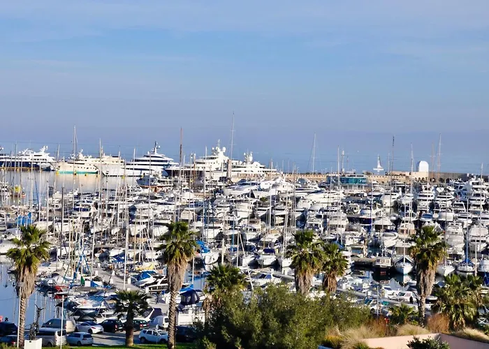 Апартаменты Stunning 2-bedroom & Panoramic Sea View -stayinantibes- 54 Soleau