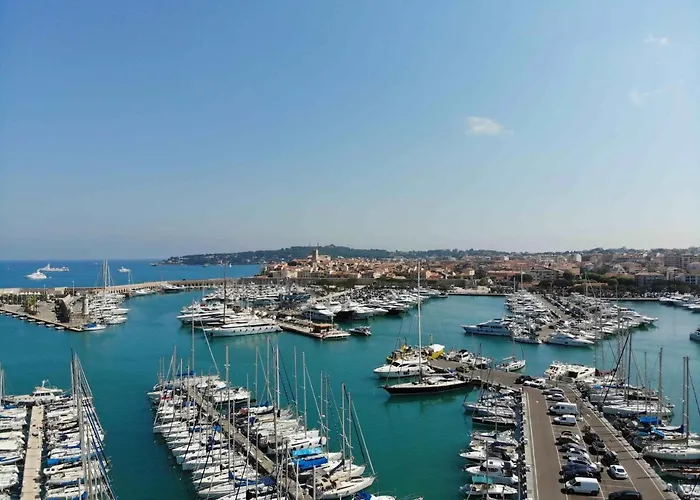 Апартаменты Stunning 2-bedroom & Panoramic Sea View -stayinantibes- 54 Soleau