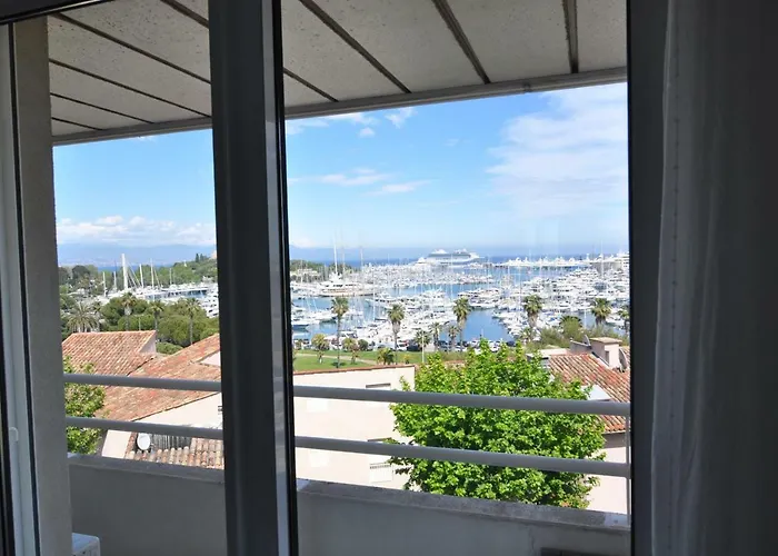 Stunning 2-bedroom & Panoramic Sea View -stayinantibes- 54 Soleau Антиб